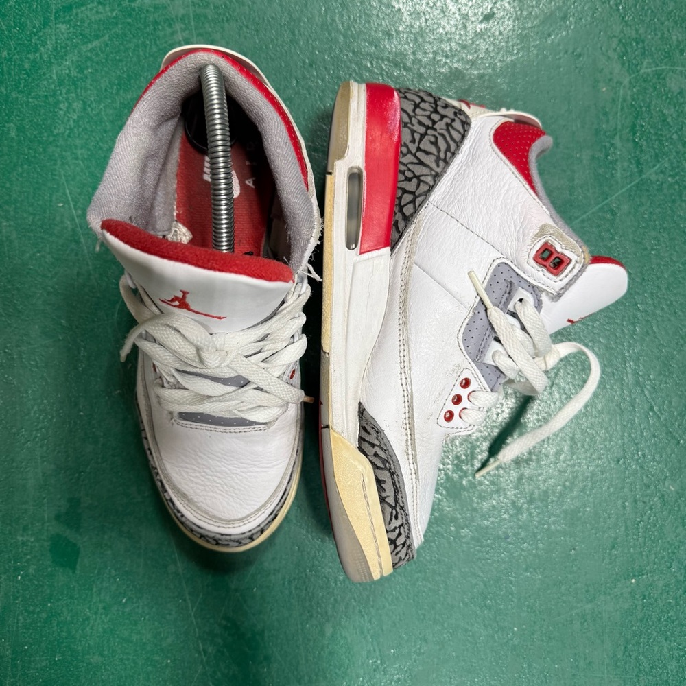 Jordan Retro 3 Fire Red Size 6Y